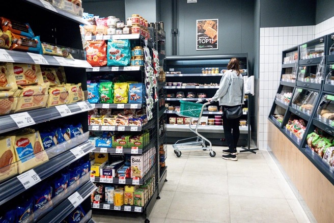 «Продукты официально подорожали на 12%, а реально — на 30». Россияне ждут аномального роста цен и экономят на еде