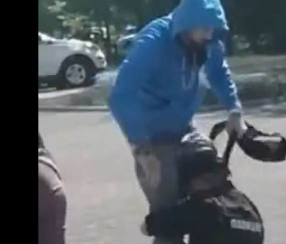 В Магнитогорске полицейские избили мужчину за нарушение масочного режима