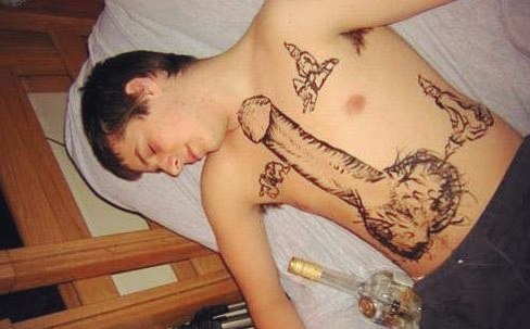 Ужасы и приколы из соцсетей 18+