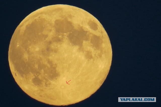 А Вам не кажется что луна какая-то большая?