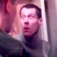 Дверь закрой, да?!