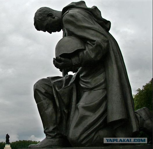 О перезахоронении тела Ленина.