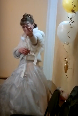 Отец жениха пи*дит невесту