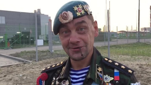 На Арбате задержали москвича в форме военного прокурора