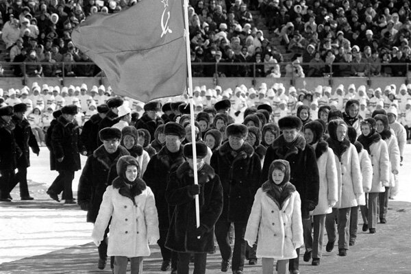 Как советский спортсмен, единственный, отказался склонить флаг своей страны перед императором Японии