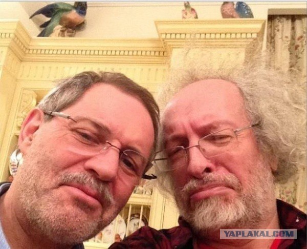 Эхо фашизма снова в своем репертуаре.