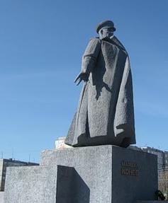 Какие прозвища дают памятникам в России