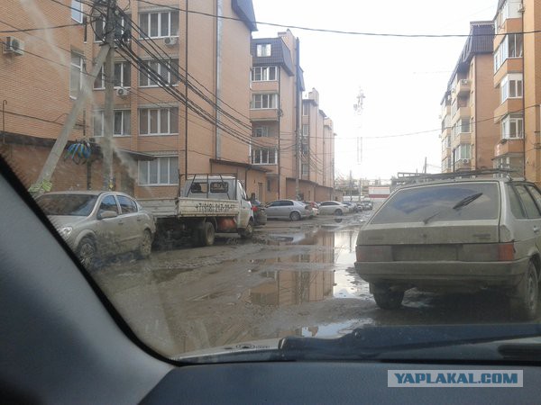 Подготовился к войне с любителями газонной парковк
