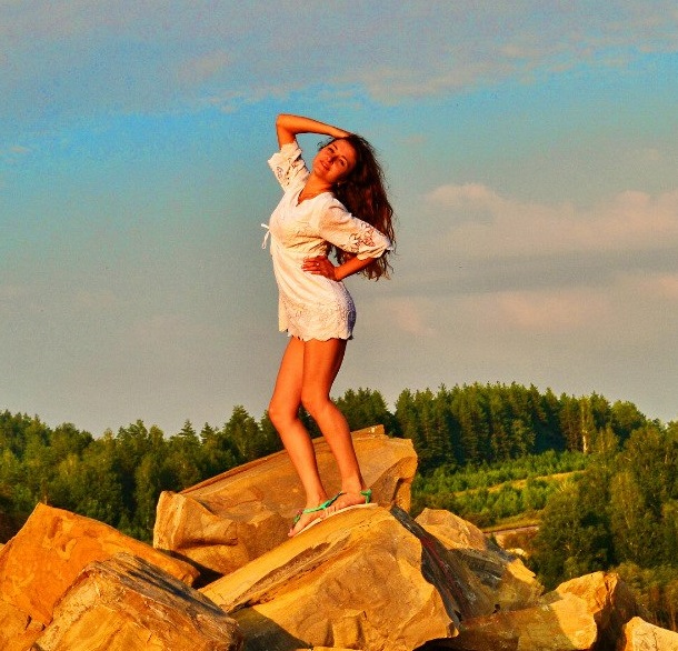 Ленка, давай фоткай быстрее, я же позирую