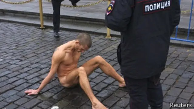 В Северной столице охранник выгнал неформальную посетительницу музея