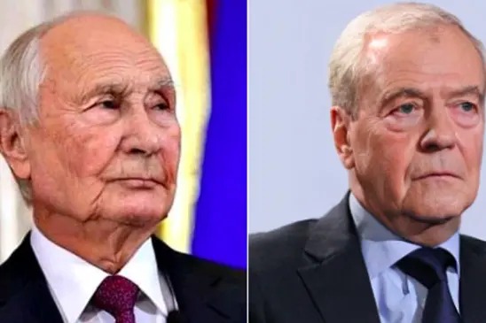 Для полтинника - просто отлично! 50-летняя Джей Ло показала свои лучшие стороны, подчеркнув их латексным костюмом