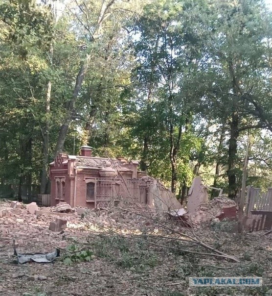 Момент прилета множества ракет Storm Shadow (SCALP-EG) в поселке Марьино Курской области