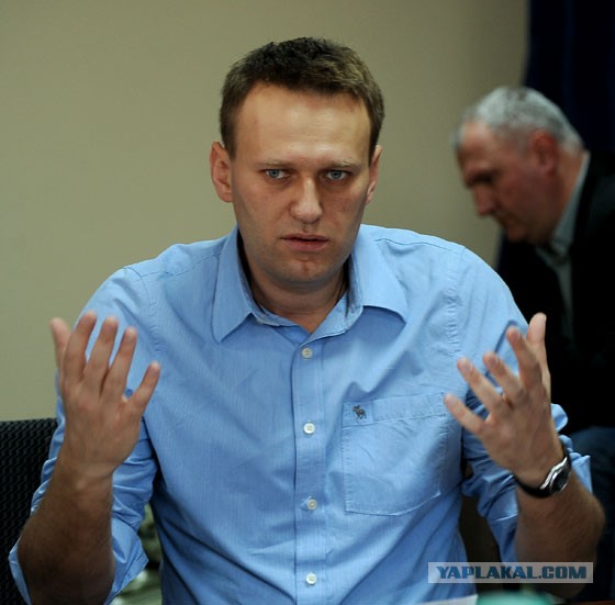 Навальный снимает Собянина с выборов