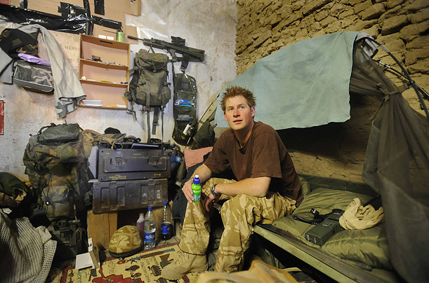 Принц Гарри новобранец в Афганистане