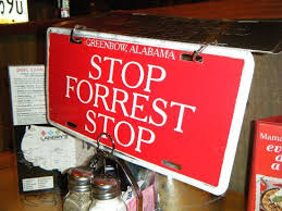 Столовый этикет: 10 самых странных правил