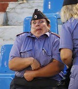Девушки в форме и без
