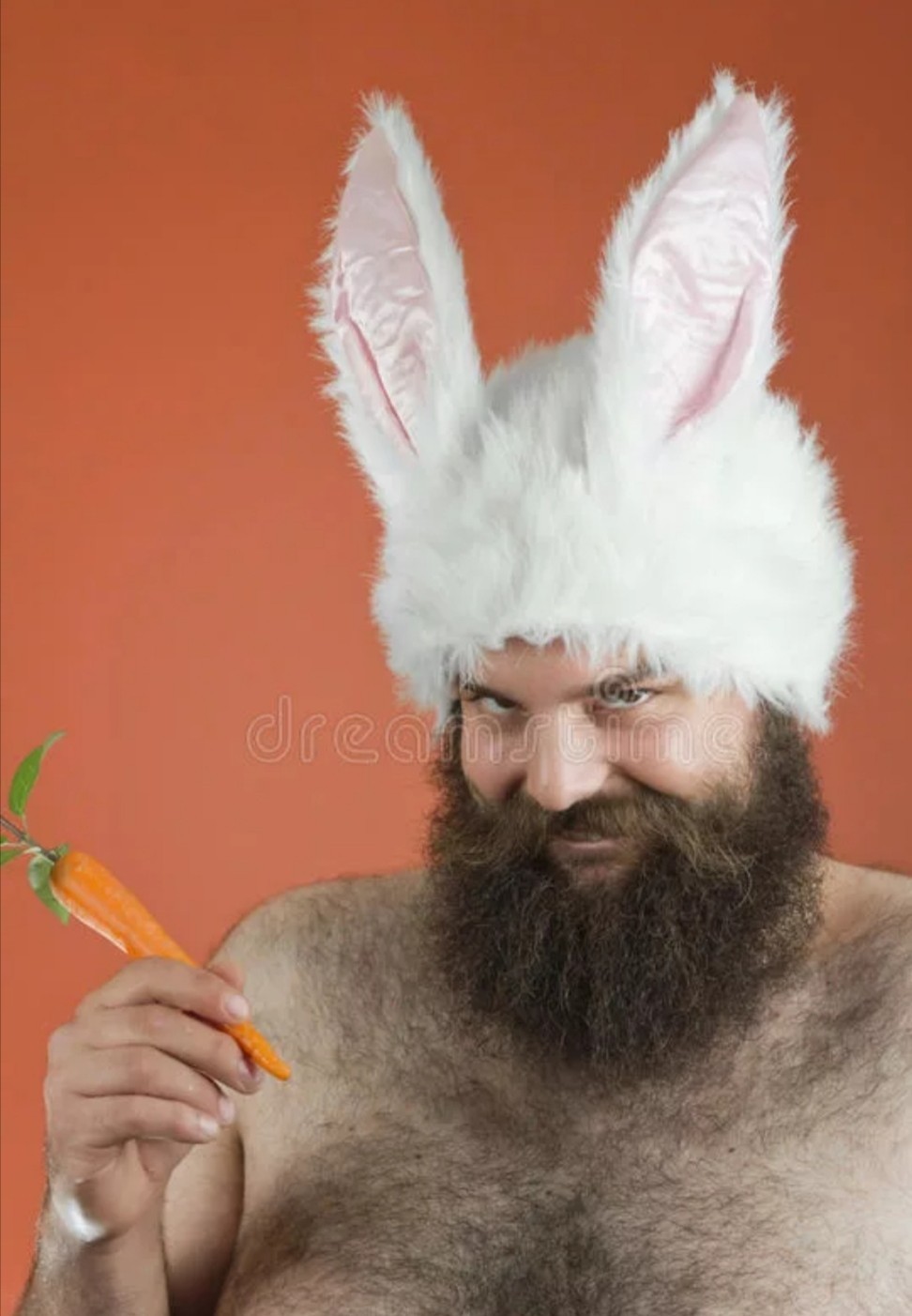 Муичиро в костюме зайца