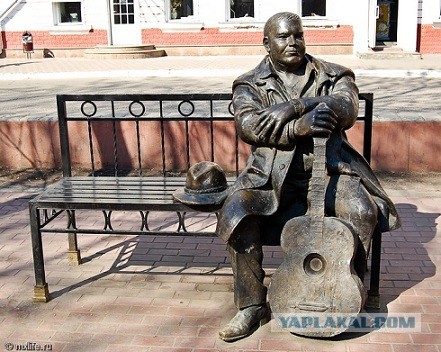 Необычные статуи мира