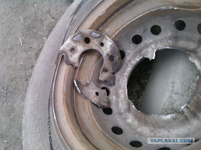 Колесо сломалось!