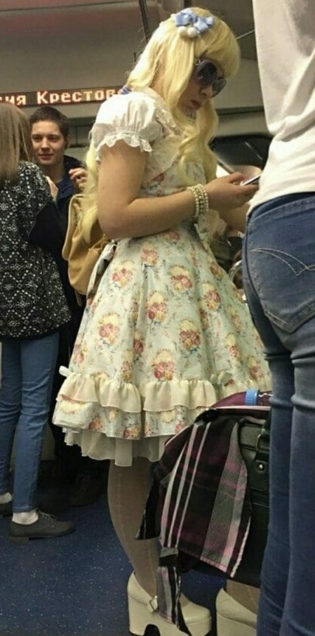 Модники из нашего метро на этот вторник