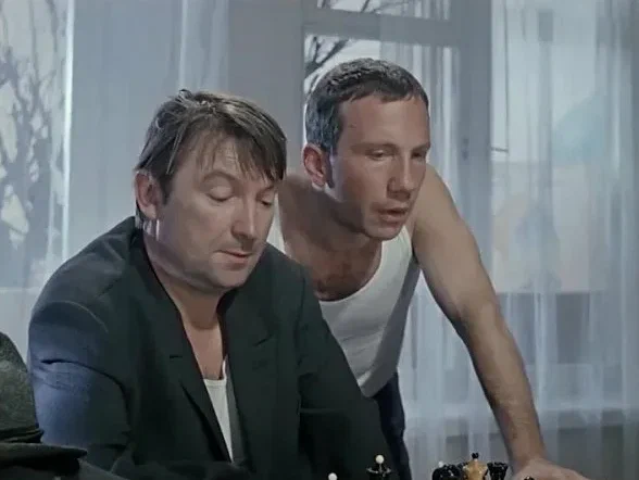 Да она, блин, издевается