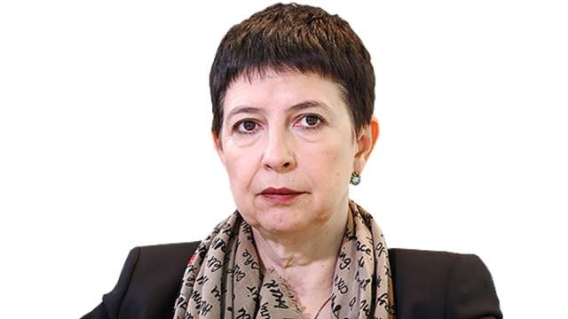 Финансисты призвали россиян не покупать валюту в период укрепления рубля