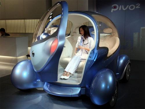 Nissan Pivo 2