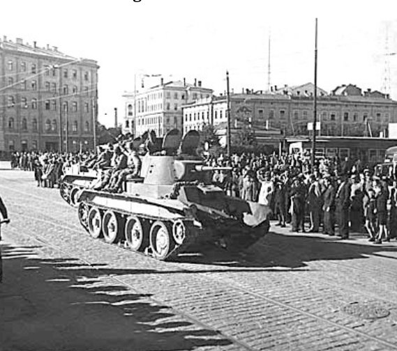 Присоединение Прибалтики к СССР в 1940 году в фотографиях