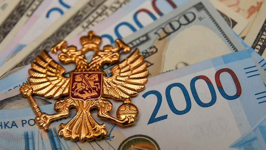 С 1 сентября 2025 года вырастут пошлины за регистрацию ТС и выдачу водительских удостоверений.