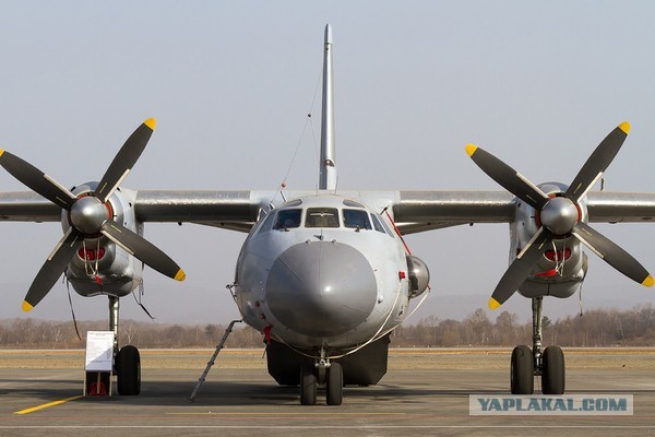 В крыму разбился военный самолет Ан-26