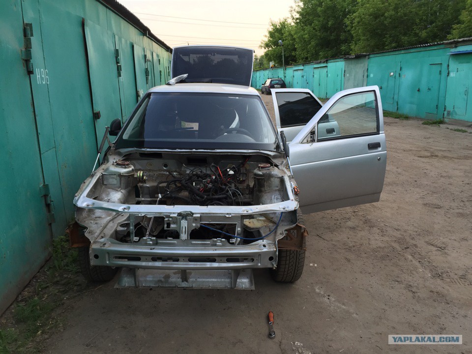 Как разобрать ваз 2112. Кузов ваз 2112. Крепление торпеды ваз 2112. Крепление торпеды ваз 2112. Ваз 2112 разобранный багажник.