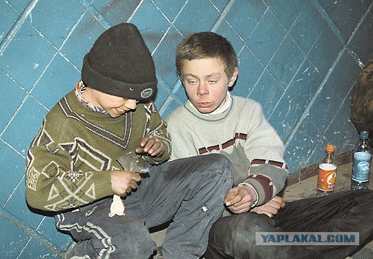 Где было лучше? В «России 90-х» или «современной путинской России»?
