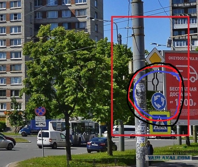 Наказал автохама на круговом движении