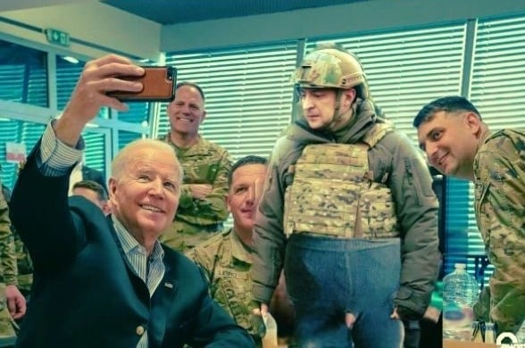 Президент Украины Владимир Зеленский прилетел в США