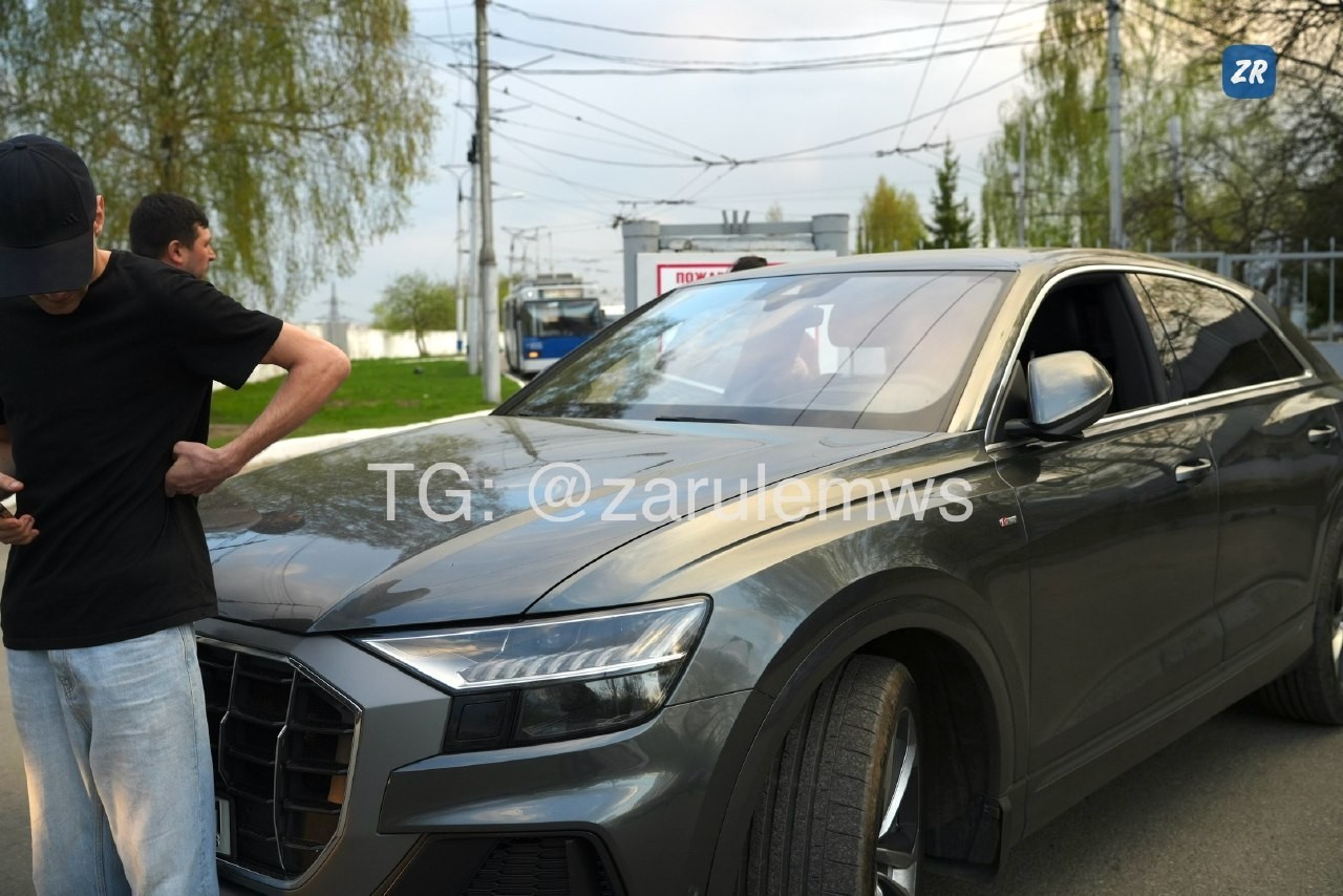 В Чебоксарах пьяным за рулем Audi Q8 задержали сына полпреда Чувашии – Олега Ладыкова
