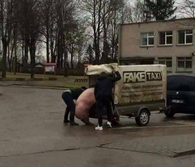 Такси с оплатой проезда оральным сексом начало работу в Волгограде