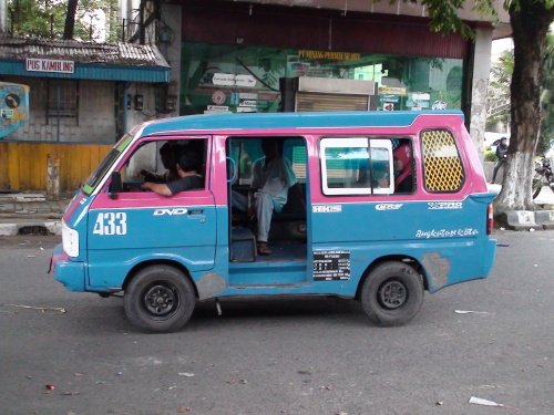 Индонезийские маршрутки