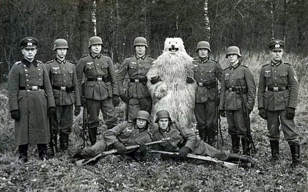 Свой среди чужих, чужой среди своих
