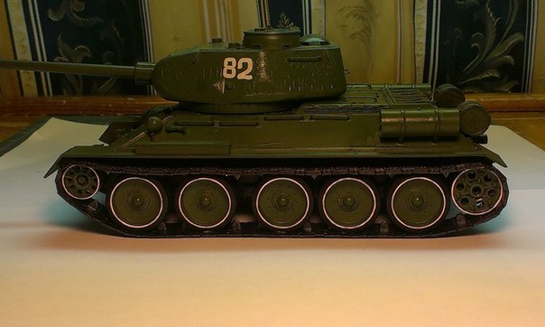 Звездовская модель танка Т34-85