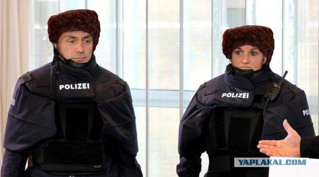 Подборка фотожаб на новый шлем Баварской полиции