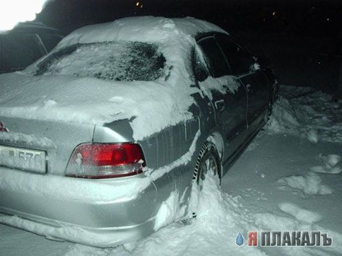 А снег идет....