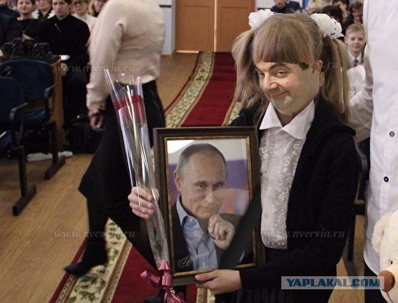 Путин подарил саратовской школьнице на день рождения свой портрет с автографом