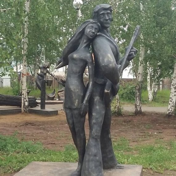 На День Металлурга в Братске открыли парк с очень родными нам персонажами.
