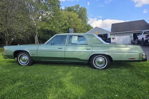 1977 Chrysler с пробегом в 52 мили