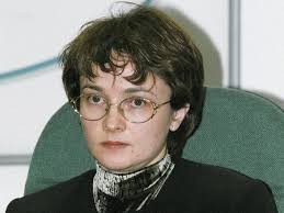 Финансисты призвали россиян не покупать валюту в период укрепления рубля