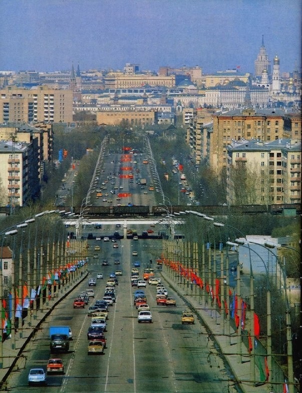 Москва и москвичи. Двадцатый век. 16.03.25