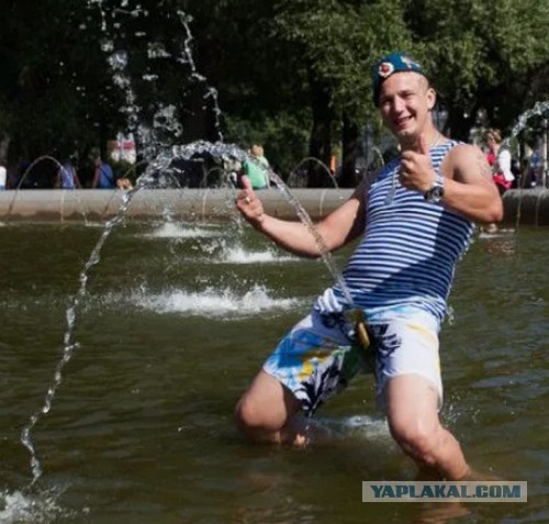 В спорткомплексах Нижневартовска ввели запрет на мусульманский купальник