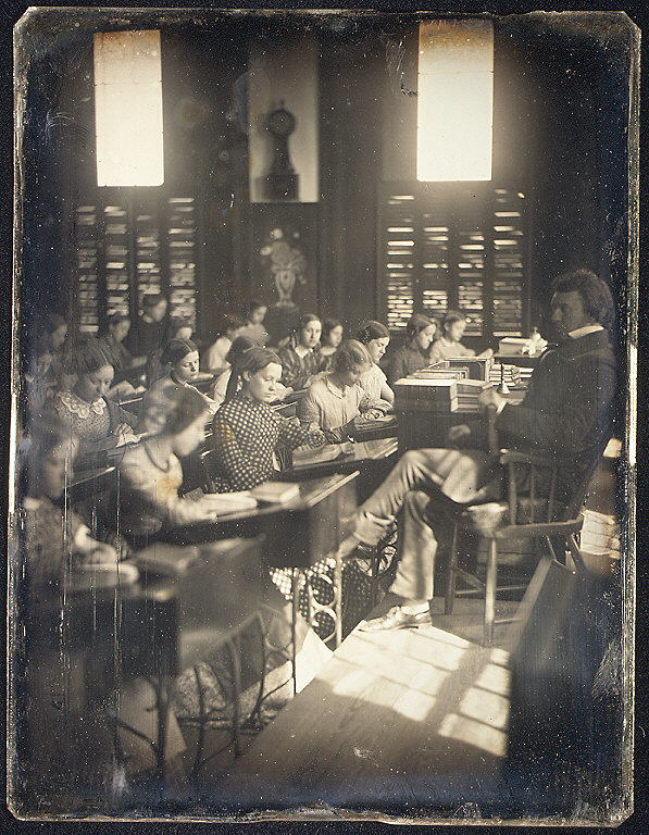 Окно в прошлое: 30 первых фотоснимков, сделанных в 1839 году Джоном Гершелем