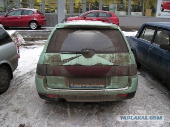Машинка с пропеллером?