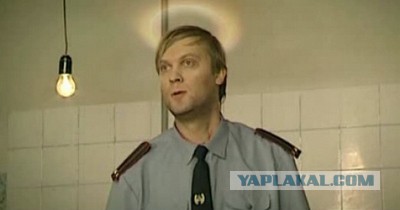 Для чего девушки идут в полицию?